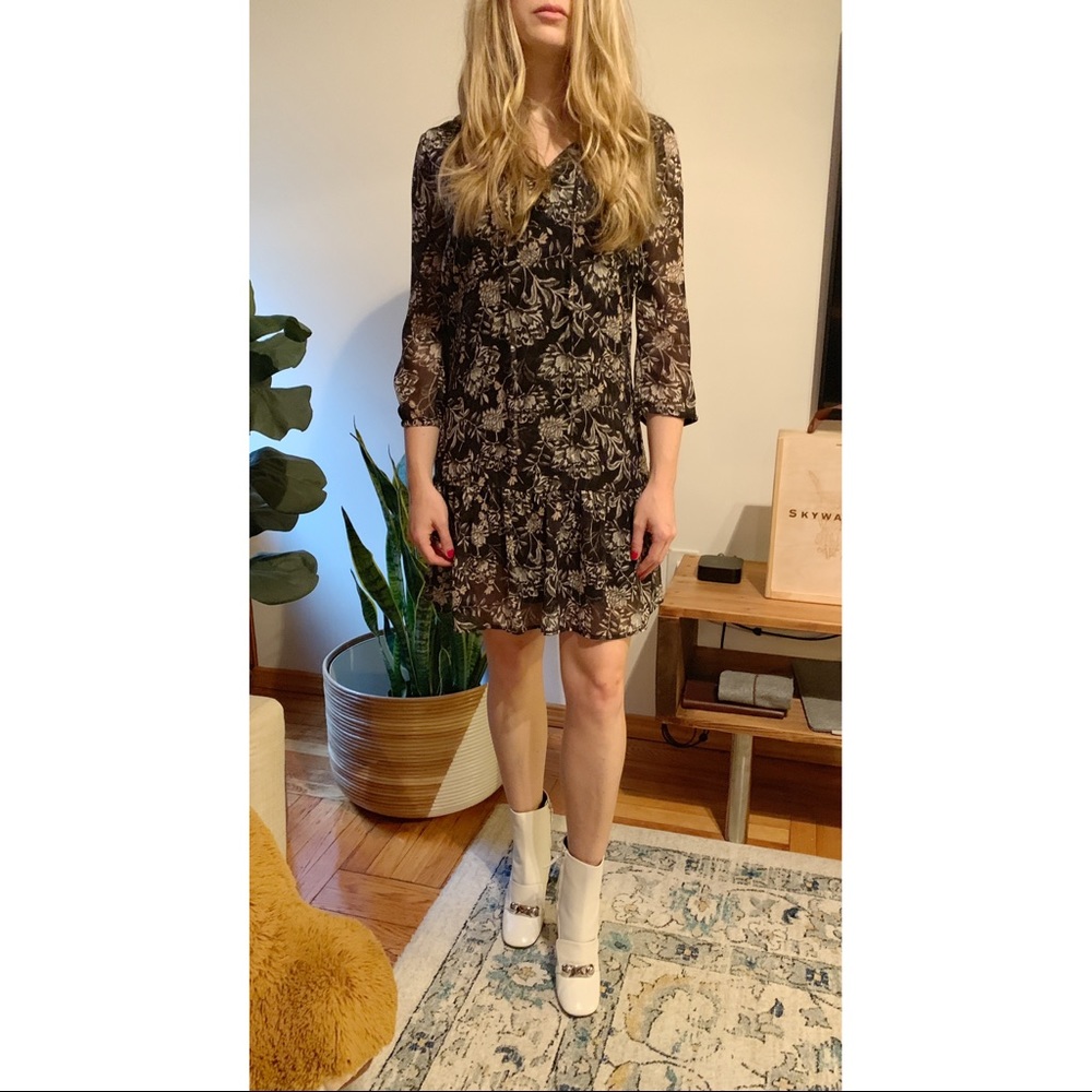 Feminine dress